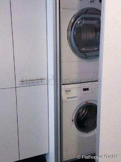 Zentral gelegene 2-Zimmer-Wohnung mit kleiner Terrasse und Parkplatz in Prien - Landkreis Rosenheim