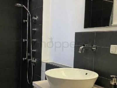 Zentral gelegene 2-Zimmer-Wohnung mit kleiner Terrasse und Parkplatz in Prien - Landkreis Rosenheim