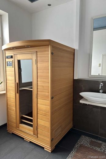 Zentral gelegene 2-Zimmer-Wohnung mit kleiner Terrasse und Parkplatz in Prien - Landkreis Rosenheim