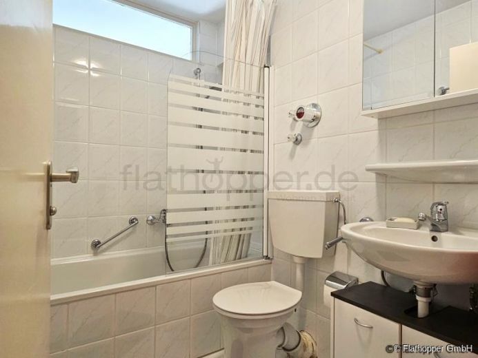 Praktisches Apartment mit separater K&uuml;che in Bogenhausen