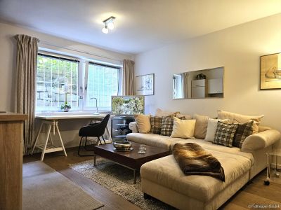 Helles Souterrain-Apartment in einer eleganten Neubauvilla mit Garten in M&uuml;nchen - Sendling