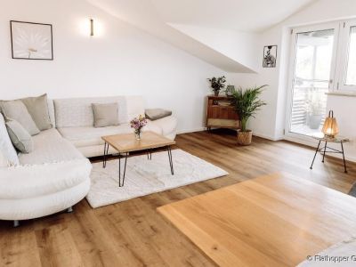 M&ouml;blierte 3-Zimmer-Dachgeschoss-Wohnung in S&ouml;llhuben / Ortsgemeinde Riedering