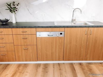 M&ouml;blierte 3-Zimmer-Dachgeschoss-Wohnung in S&ouml;llhuben / Ortsgemeinde Riedering