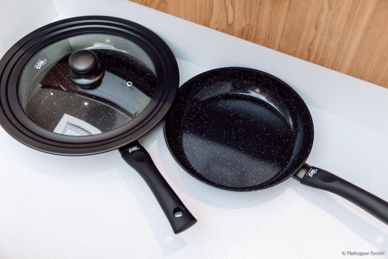 M&ouml;blierte 3-Zimmer-Dachgeschoss-Wohnung in S&ouml;llhuben / Ortsgemeinde Riedering