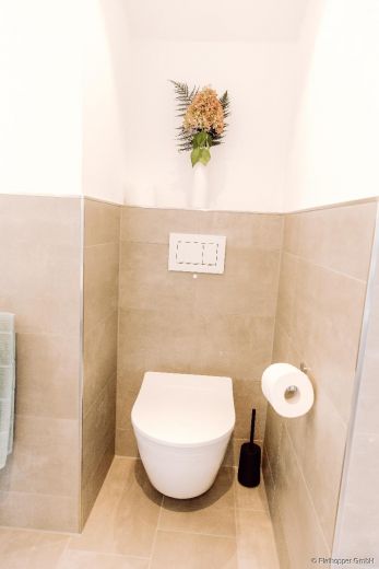 M&ouml;blierte 3-Zimmer-Dachgeschoss-Wohnung in S&ouml;llhuben / Ortsgemeinde Riedering