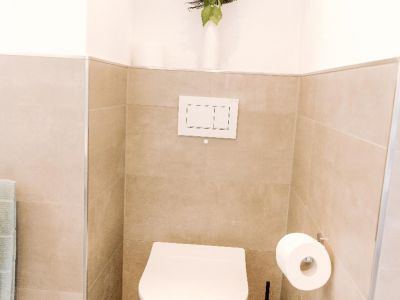 M&ouml;blierte 3-Zimmer-Dachgeschoss-Wohnung in S&ouml;llhuben / Ortsgemeinde Riedering