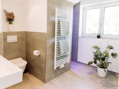 M&ouml;blierte 3-Zimmer-Dachgeschoss-Wohnung in S&ouml;llhuben / Ortsgemeinde Riedering