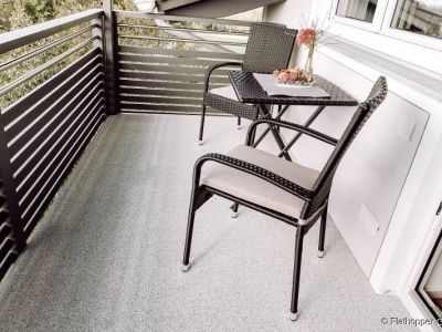 M&ouml;blierte 3-Zimmer-Dachgeschoss-Wohnung in S&ouml;llhuben / Ortsgemeinde Riedering