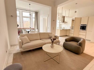 Stylische 3,5-Zimmer-Wohnung mit Sonnenterrasse und Stellplatz