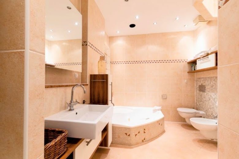 Stylische 3,5-Zimmer-Wohnung mit Sonnenterrasse und Stellplatz