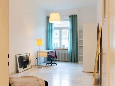 Stylische 3,5-Zimmer-Wohnung mit Sonnenterrasse und Stellplatz