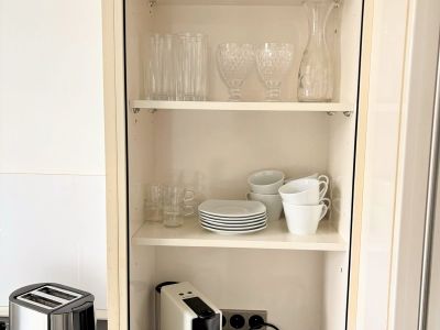 Sch&ouml;ne 3,5-Zimmer-Altbau-Wohnung mit Sonnenterrasse und Stellplatz