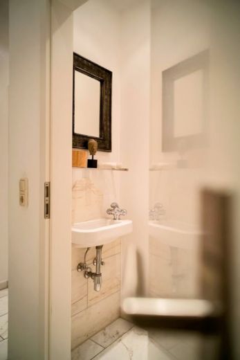 Sch&ouml;ne 3,5-Zimmer-Altbau-Wohnung mit Sonnenterrasse und Stellplatz