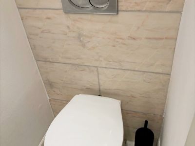 Sch&ouml;ne 3,5-Zimmer-Altbau-Wohnung mit Sonnenterrasse und Stellplatz