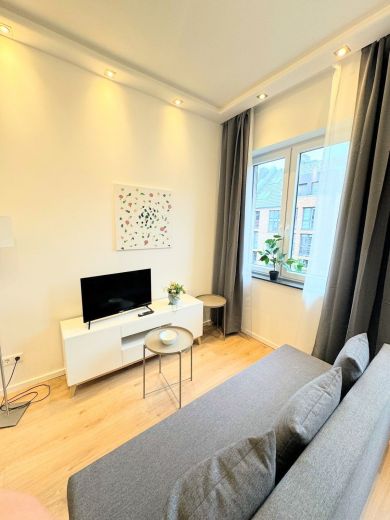 F&uuml;rstenwall: komplett saniertes 2-Zimmer-Apartment