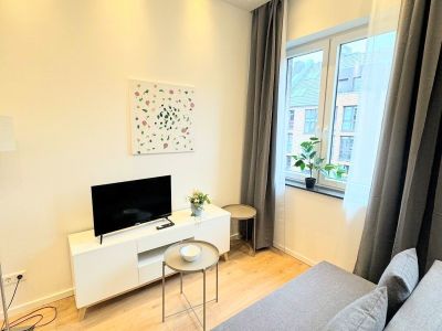 F&uuml;rstenwall: komplett saniertes 2-Zimmer-Apartment