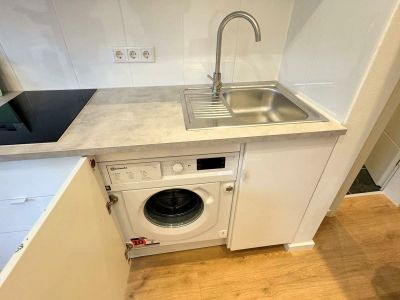 F&uuml;rstenwall: komplett saniertes 2-Zimmer-Apartment