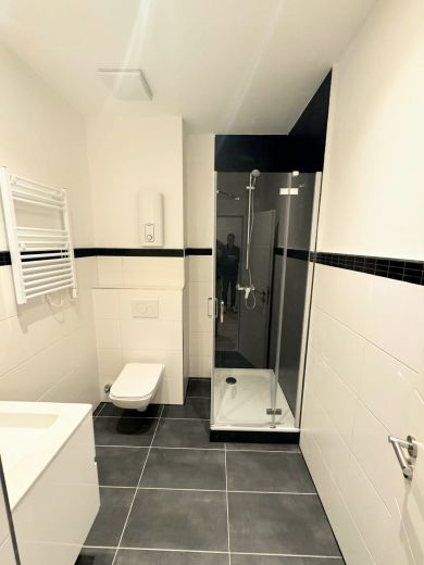 F&uuml;rstenwall: komplett saniertes 2-Zimmer-Apartment