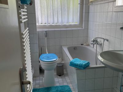 Ruhiges Wohnen in Berlin Mitte (Moabit): Gepflegte 3-Zi-Whg mit Home-Office-Eignung, 5 Min. zur U9 & Direkt-Tram zum Hbf