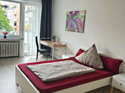 2  Zimmer-Wohnung frisch renoviert und m&ouml;bliert