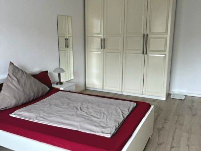 2  Zimmer-Wohnung frisch renoviert und m&ouml;bliert