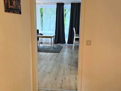 2  Zimmer-Wohnung frisch renoviert und m&ouml;bliert
