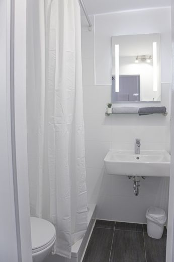 *****RUHIGES DESIGNER-APARTMENT IN ZENTRALER LAGE*****