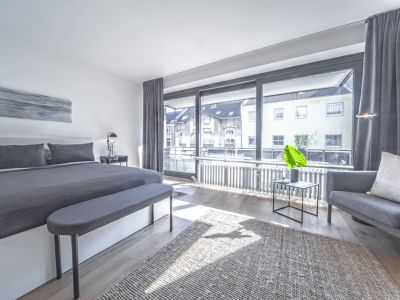 ***Moderne Designer-Wohnung mit Balkon am Medienhafen***