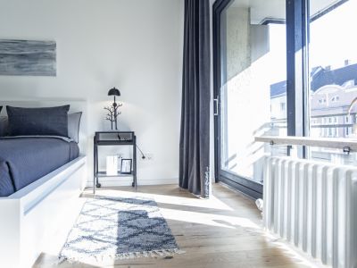 ***Moderne Designer-Wohnung mit Balkon am Medienhafen***