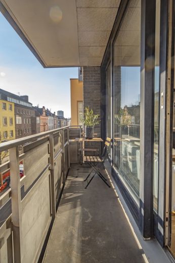 ***Moderne Designer-Wohnung mit Balkon am Medienhafen***