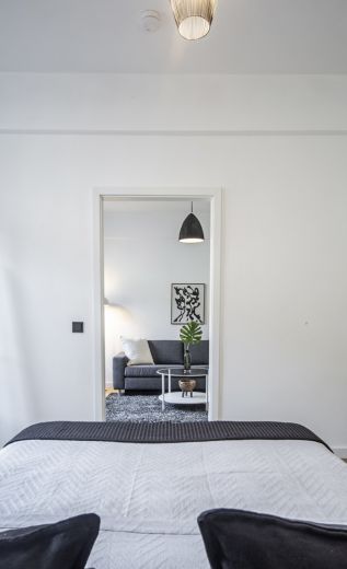 M&ouml;blierte Designer-Wohnung am Volksgarten