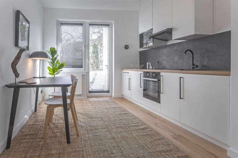 M&ouml;blierte Designer-Wohnung am Volksgarten