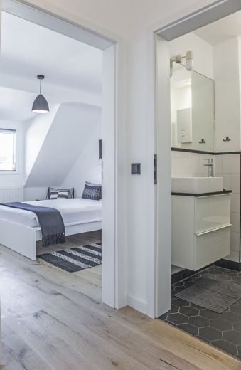 ***GEM&Uuml;TLICHE DESIGNER WOHNUNG AM VOLKSGARTEN***