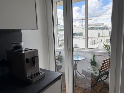 Erstbezug nach Sanierung! *BEFRISTET bis 31.12.2026 *Top m&ouml;bliertes Zimmer-in 2er WG mit Balkon