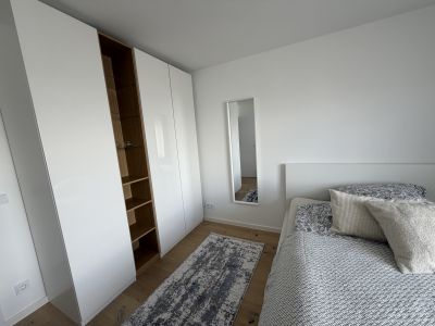Erstbezug nach Sanierung! *BEFRISTET bis 31.12.2026 *Top m&ouml;bliertes Zimmer-in 2er WG mit Balkon