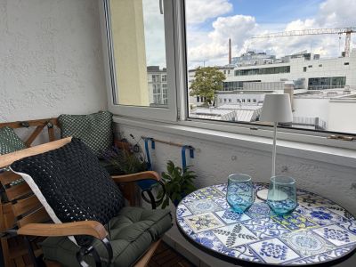 Erstbezug nach Sanierung! *BEFRISTET bis 31.12.2026 *Top m&ouml;bliertes Zimmer-in 2er WG mit Balkon