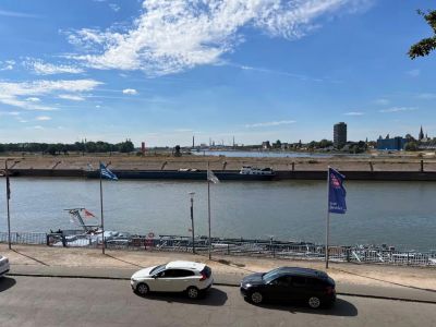 Sch&ouml;nes Apartment mit Rheinblick