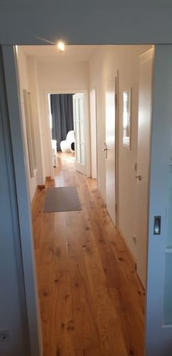 *****Gro&szlig;e Wohnung im sch&ouml;nen Stadtteil Pempelfort*****