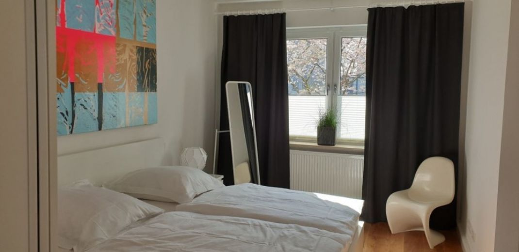 *****Gro&szlig;e Wohnung im sch&ouml;nen Stadtteil Pempelfort*****