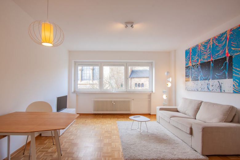 *****HOCHWERTIG M&Ouml;BLIERTES APARTMENT im Szeneviertel Pempelfort*****