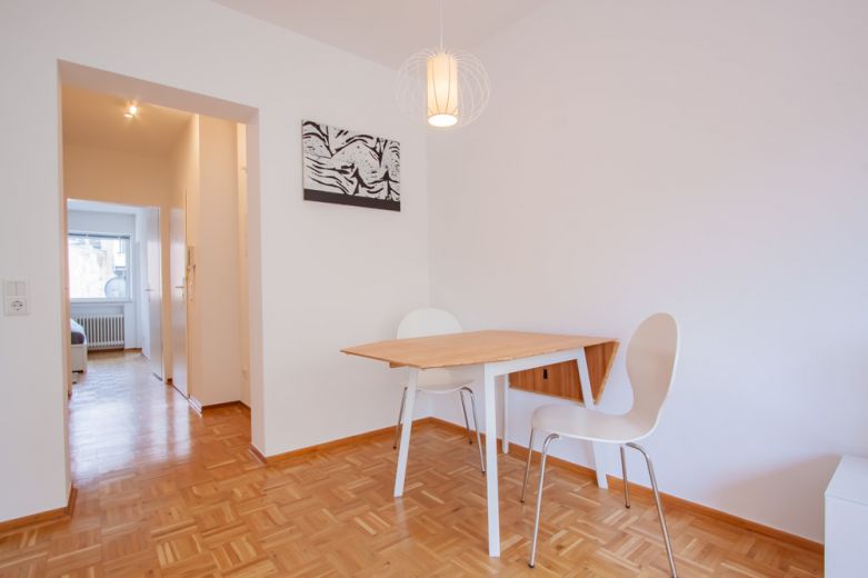 *****HOCHWERTIG M&Ouml;BLIERTES APARTMENT im Szeneviertel Pempelfort*****