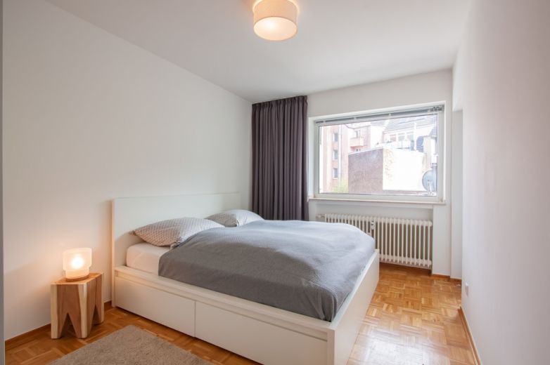 *****HOCHWERTIG M&Ouml;BLIERTES APARTMENT im Szeneviertel Pempelfort*****