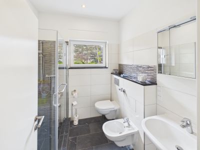 Renoviert | voll ausgestattet  | Gesicherter Stellplatz | Grunewald | Balkon