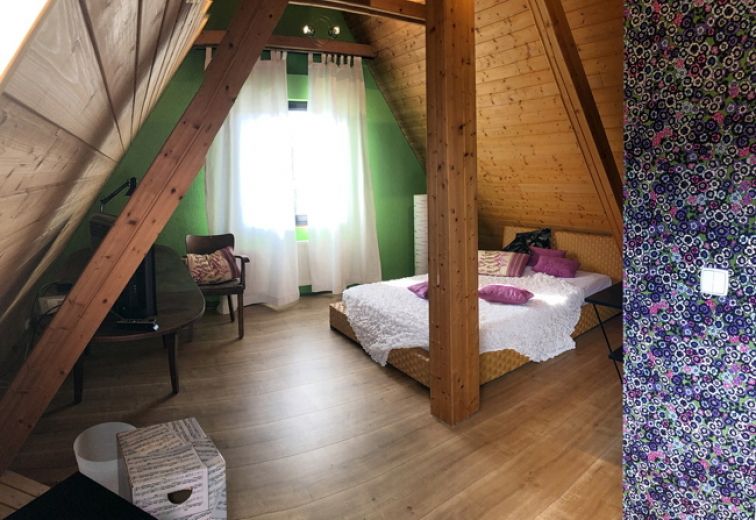 WG-Zimmer in guter Lage, WLAN inklusive, Terrassenmitnutzung