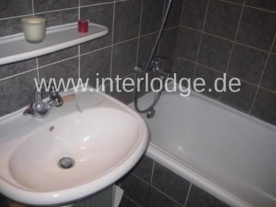 INTERLODGE: Wohnen im Himmel von K&ouml;ln. M&ouml;blierte Wohnung mit Balkon und Garage in K&ouml;ln-S&uuml;lz