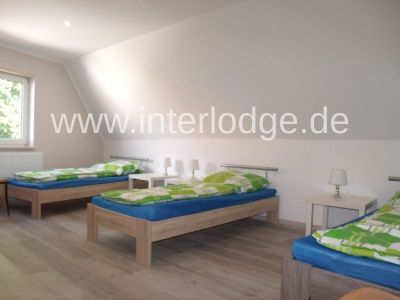 INTERLODGE Monteurunterk&uuml;nfte:
Gut ausgestattete Zimmer, ab 14 Tage Mietzeit, K&uuml;che, TV, W-Lan.