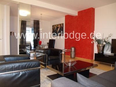 INTERLODGE K&ouml;ln: Schicke, komplett m&ouml;blierte Designerwohnung in Altstadt-S&uuml;d - mit Terrasse