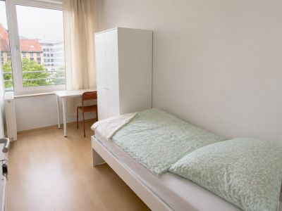 Zimmer 6 in 6er WG, Schwanenwall 5 WE 8