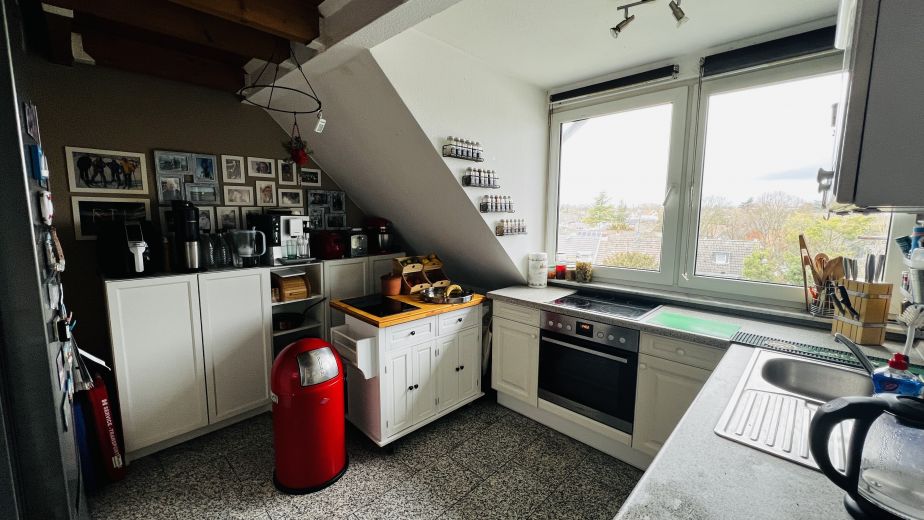 Ruhige 2 Zi Dachgeschosswohnung K&ouml;ln Lindenthal