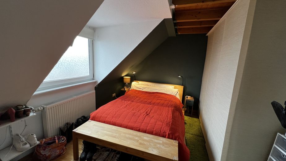 Ruhige 2 Zi Dachgeschosswohnung K&ouml;ln Lindenthal